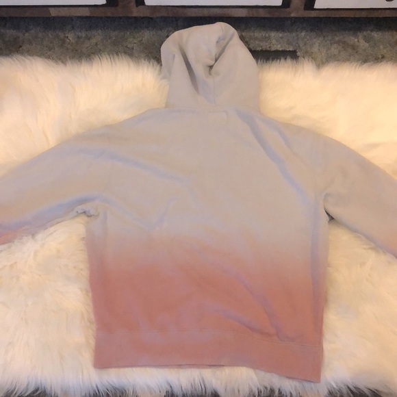 •cute grey and pink hoodie• - Picture 2 of 4